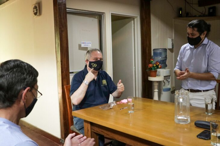 #Política Passalacqua <a href="/passalacquaok/">Hugo Passalacqua</a> se reunió con autoridades de UDPM para “analizar alternativas a futuro" de la educación en la provincia
misionesonline.net/2020/10/19/pas…