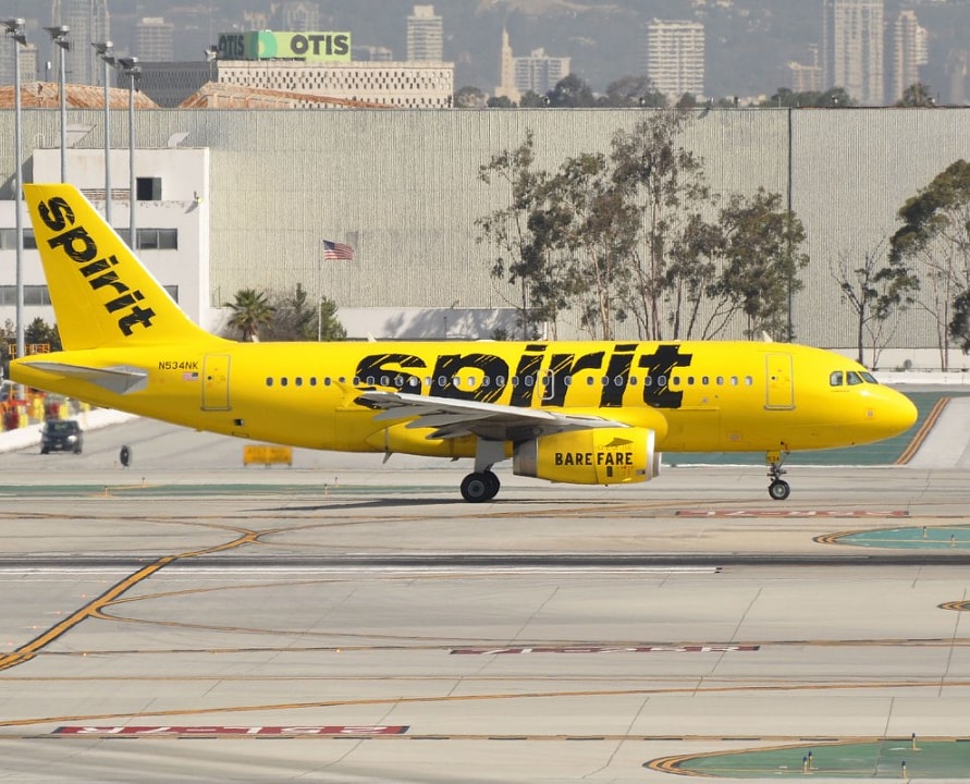 jmlesavions's tweet photo. Le petit avion du jour. Plane of the day.
#n534nk #a319 #airbus319 #a319100 #a319132 #spiritairlines #spirit #lax #laxairport #losangeles #avgeeks #aviation #aviationdaily #planespotting #planespotters #aviationphotography #AvGeek @SpiritAirlines #backin2015 https://t.co/fl3bayUbEb
