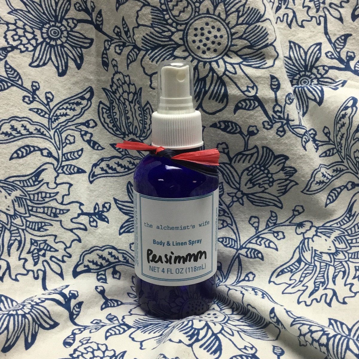 Persimmon Body & Linen Spray a clean, crisp, warm scent perfect for fall available on Etsy
etsy.me/37ttIro #bodyspray #roomspray #linenspray #airspray #airrefreshener #beddingspray #organicaloeleafjuice #witchhazel #organicwhitewillowbark