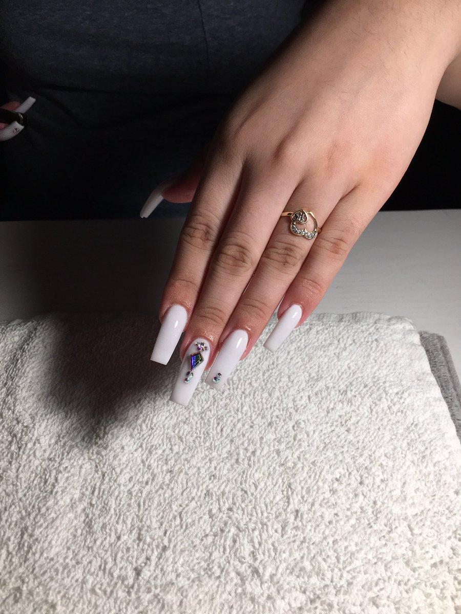 Dallas Nail Tech🌷 (maarlenhz) Twitter