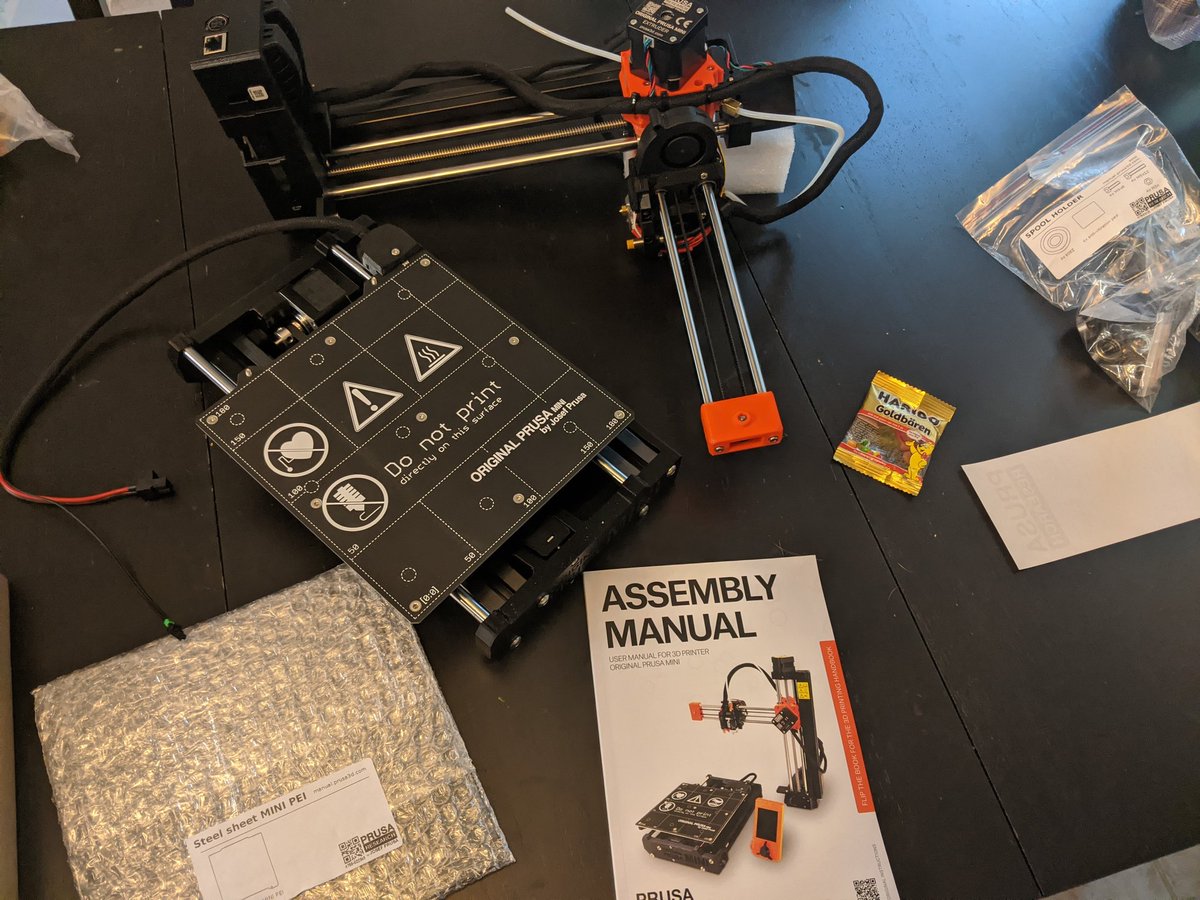 Yay, got our Prusa Mini!