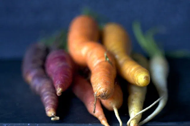 khaki333's tweet photo. I'm just a little too late, I realise, for the actual #SmallBeautiesHour
I'll get into the rhythm in coming weeks
I've been grocery shopping &amp; cooking mushroom risotto with my youngest son, (he's 20) that's a #smallbeauty for me. 
We found rainbow carrots in the store https://t.co/8qsCrrdXzn
