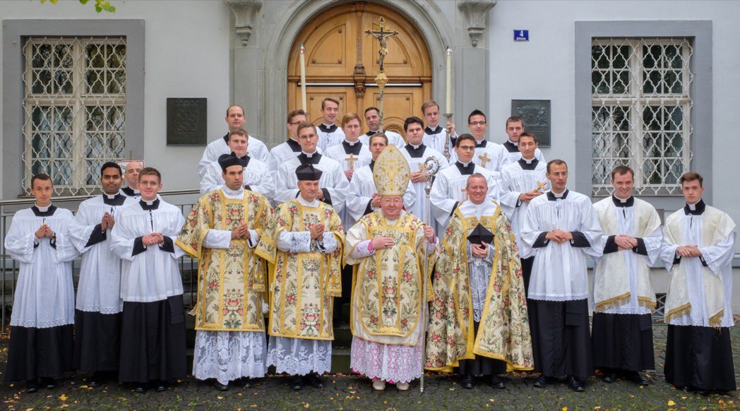 Wigratzbad's tweet image. Prises de soutane pour les germanophones 

fsspwigratzbad.blogspot.com/2020/10/2020-t…