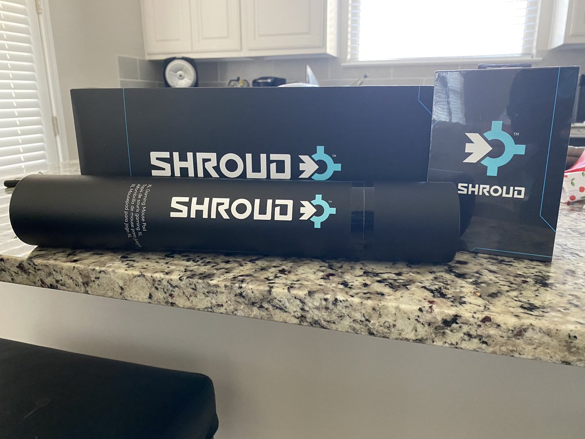 Sooo my new @shroud settup came today. Right on tournament day. This is a sign. I’m about to fucking fry today. I grabbed the boxes and immediately felt like I had aimbot. Today’s a good day.
