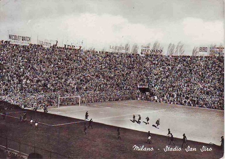Ce n'est que lors de la saison 1947-48 que San Siro commence à accueillir les rencontres à domicile de l'Inter. Quelques semaines avant, G. Meazza (qui donnera son nom au stade) arrête sa carrière. Il aura évolué 2 saisons "à domicile" dans ce stade, quand il jouait au Milan.