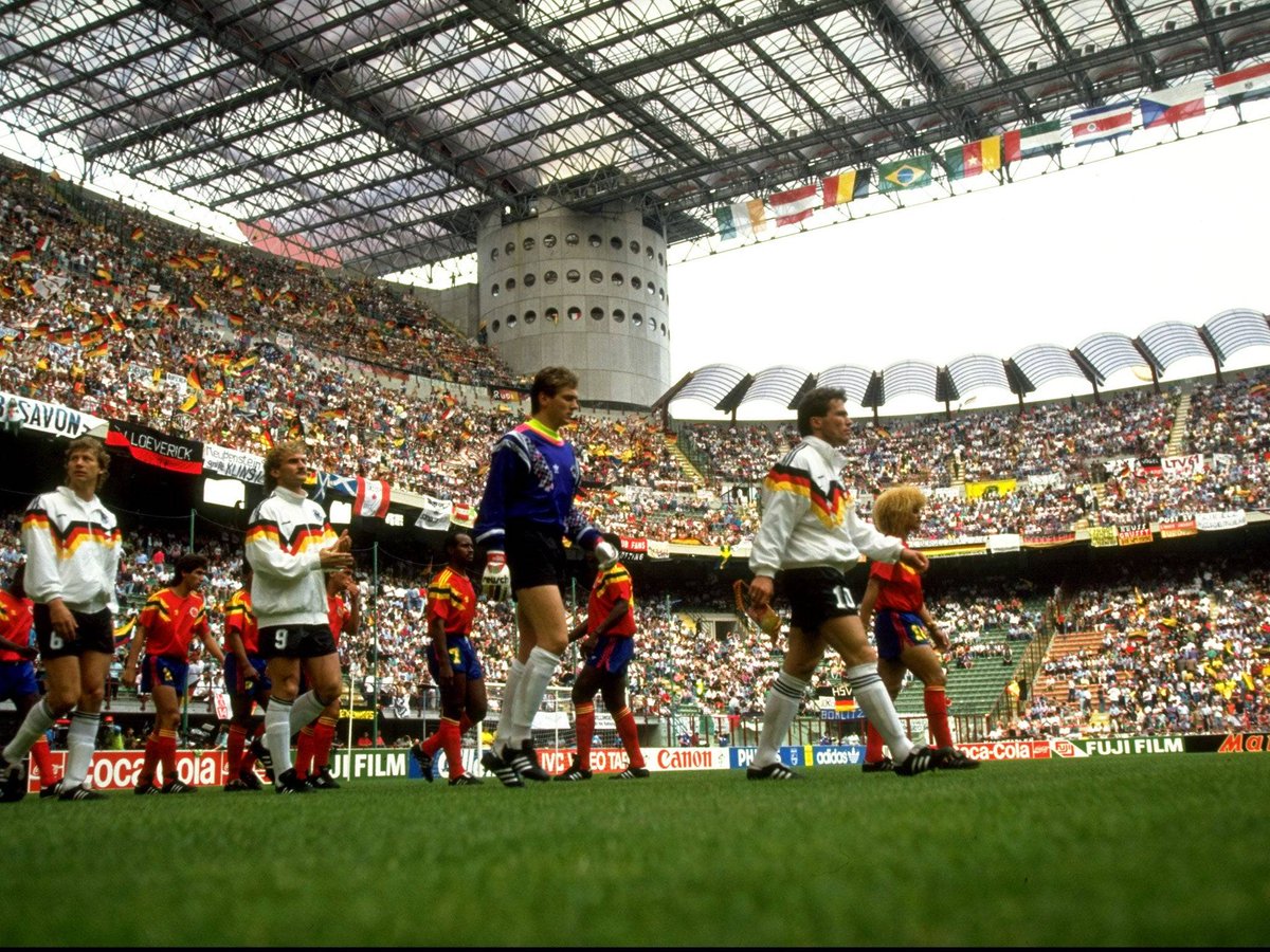 Futur vainqueurs de la compétition, les allemands jouent d'ailleurs 5 de leurs 7 matchs de Coupe du Monde à Milan.