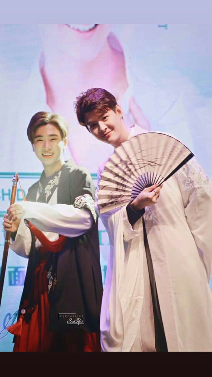 SupTana_9Mhone's tweet photo. @wedY_entertain เพิร์ธ ธนพนธ์–เซ้นต์ ศุภพงษ์ เป็นคู่ที่น่ารักมากๆเลยค่ะ เคมีเข้ากัน ใส่ใจกันเเละกันเก่งมากๆ เต๊าะกันก็เก่งด้วยค่ะ เเละคู่นี้ยังมีความสามารถที่หลากหลายด้วยนะคะ ไม่ว่าจะเป็น ร้องเพลง เล่นกีตาร์  เเละอื่นๆอีกมากมาย ขอให้รับไว้พิจารณาหน่อยนะคะ รับรองว่าจะไม่ผิดหวังเเน่นอนค่ะ🖤❤ https://t.co/0ckQE3te65