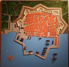 RPeiresc's tweet photo. MERCREDI 4 NOVEMBRE
HISTOIRE MARITIME:
«Le destin maritime de Toulon: les grandes périodes historiques et ce qui a forgé l'identité maritime de Toulon»

Conférence animée par Mme Cristina BARON, Conservateur du Musée de la Marine à Toulon

Le mercredi 4 novembre à 17h45 https://t.co/AaevzVcst8