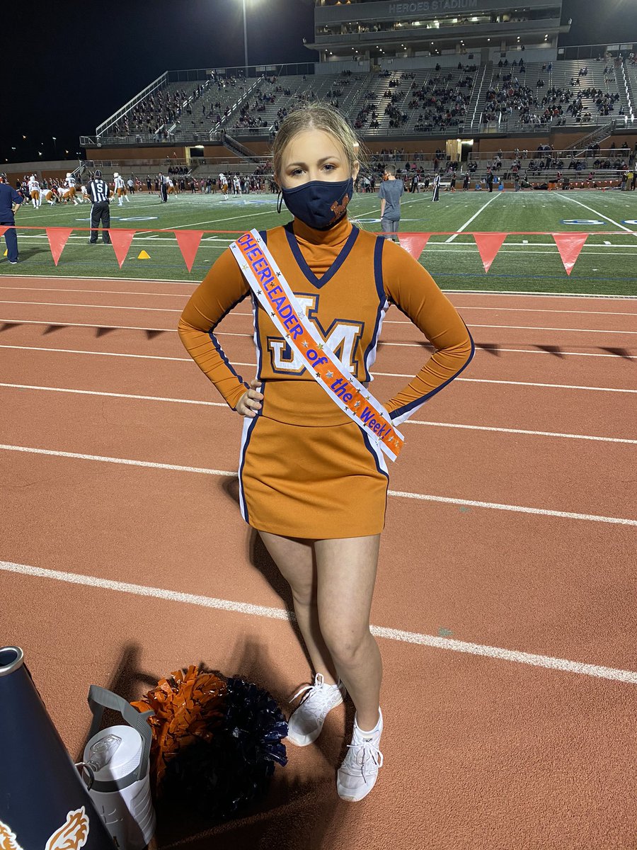 JM_spirit's tweet photo. Cheerleader of the week vs. Churchill ...... LILIANA 💕 https://t.co/EJyybiLqJM