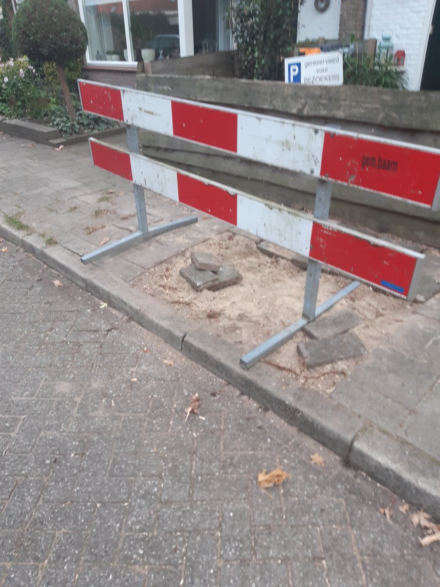 marcodebruin1's tweet photo. Dag 1 ben benieuwd hoe lang het gaat duren. @GemeenteBaarn https://t.co/5ZBEgJ00BW
