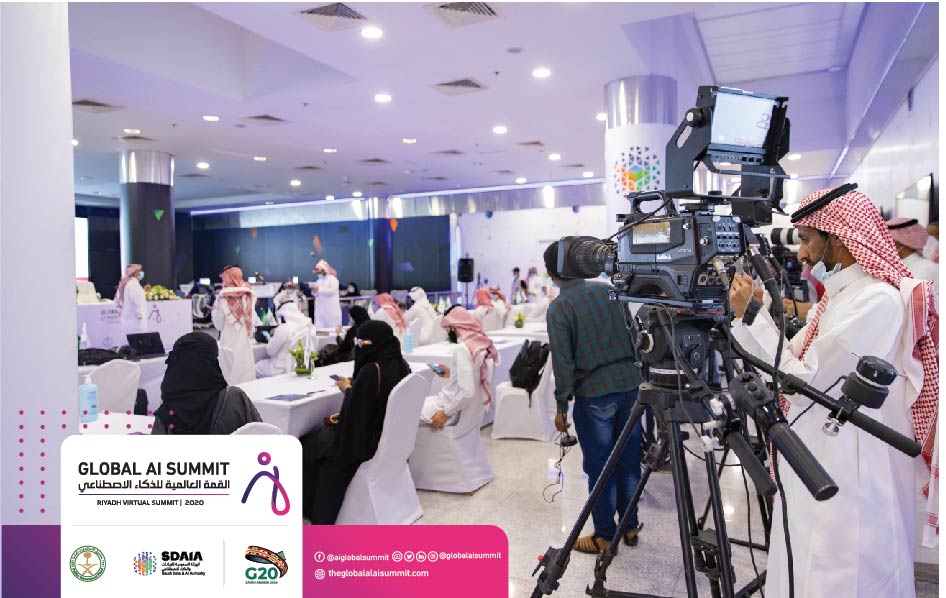 globalaisummit's tweet photo. To welcome the Summit, the Saudi Data &amp; AI Authority hosted a press conference with prominent media figures to discuss the #GlobalAISummit programs and objectives hosted by H.E. Dr. Abdullah bin Sharaf Al-Ghamdi, President of #SDAIA
https://t.co/fpCkFHbxTq https://t.co/NVifTYhth8