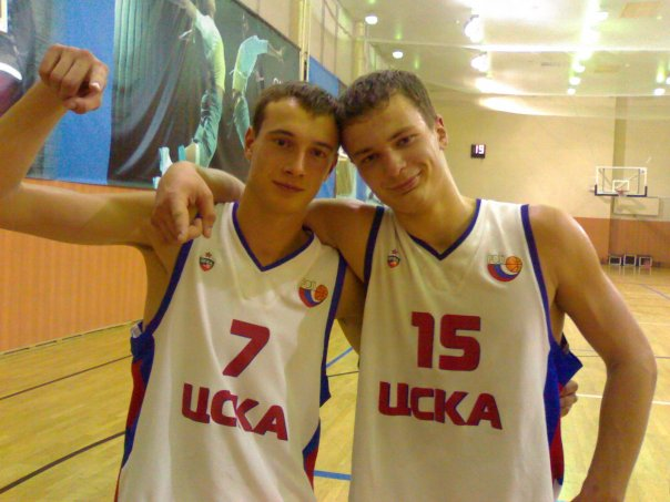 cskaesports's tweet photo. Fun fact: the captain of our team, @xRUSSIANxKINGx, is a graduate of the CSKA Junior Sports School of the Olympic Reserve.

Примечательный факт: капитан команды @xRUSSIANxKINGx является воспитанником СДЮШОР ЦСКА. https://t.co/jy6b1nhSyd
