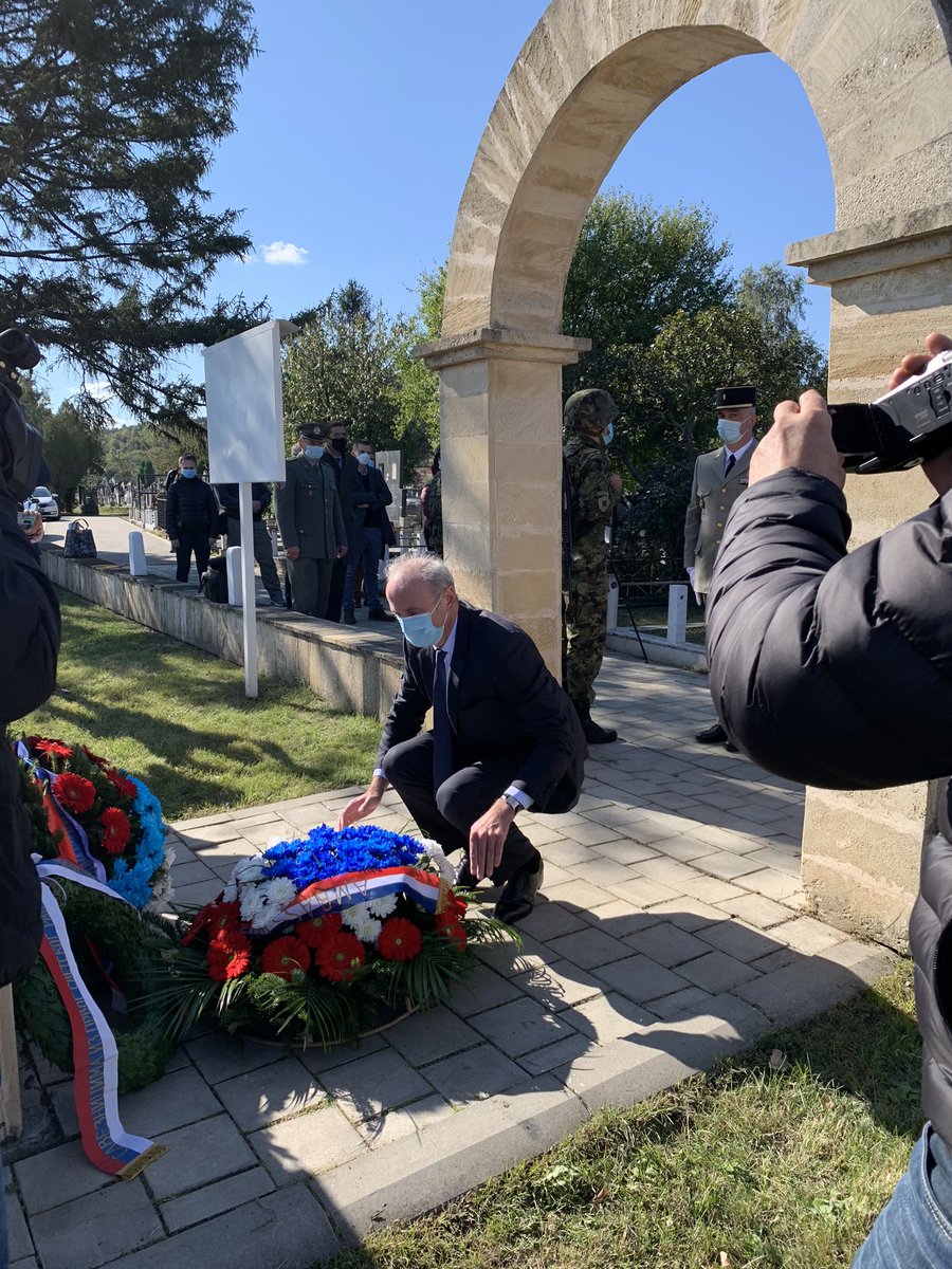 FalconiJL's tweet photo. Čast je biti u # Zaječar uz gradonačelnika @boskonicic na obeležavanju 🇫🇷🇷🇸 prijateljstva odavanje počasti francuskim i marokanskim vojnicima @MoroccoInSerbia palim za oslobodjenje grada koje je izvojevala Istočna armija 19. oktobra 1918. i počast srpskim vojnicima #Timok https://t.co/7iclOcISGk