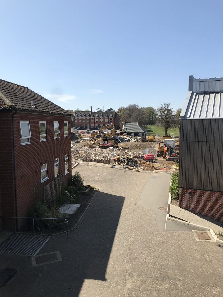Farfield2015's tweet photo. We have been keenly watching the development of the Dyson Building @Greshams_School since March..... rapid progress is being made! A great view from the top of Farfield😀 https://t.co/JVcAiRYKNX