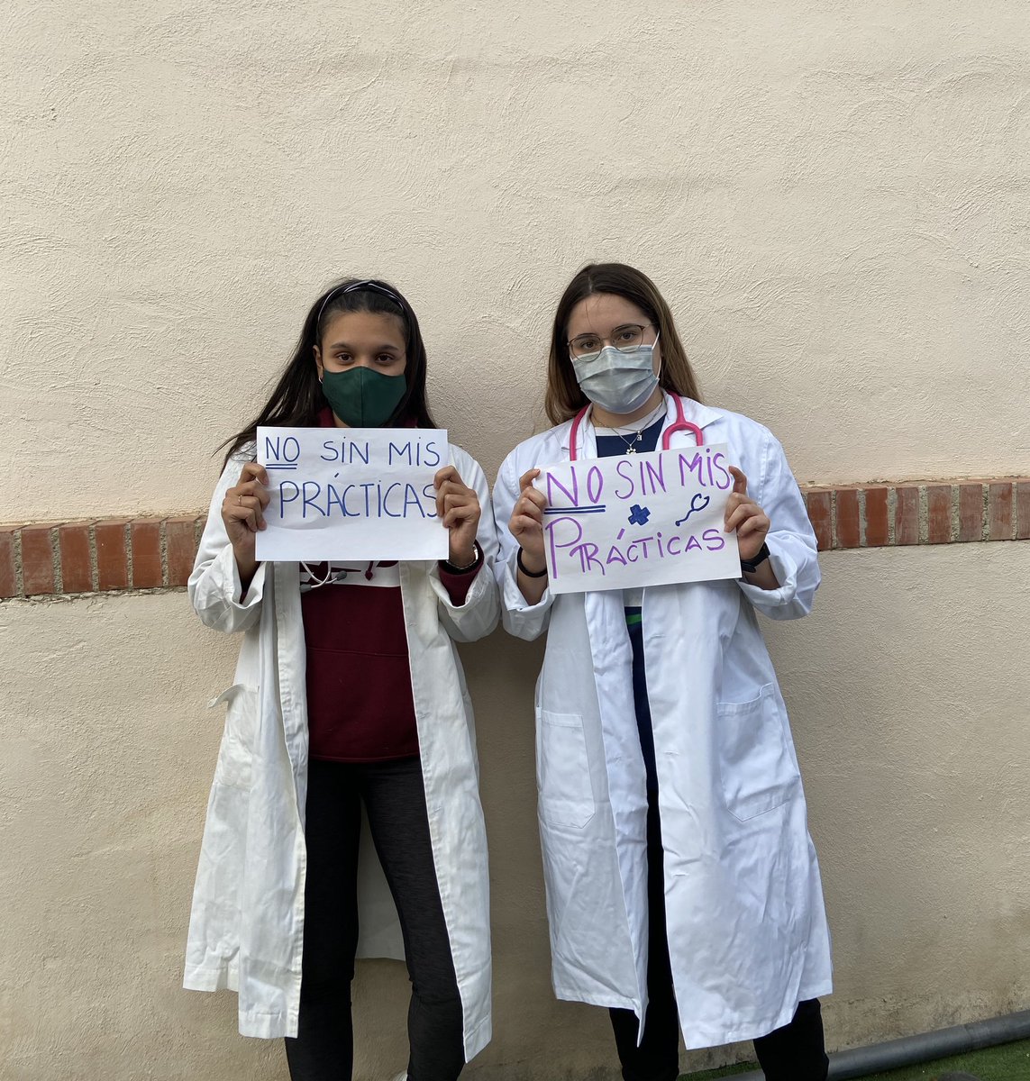 CarmenAguileraO's tweet photo. #NoSinMisPracticasMedicina #UGR #SAS https://t.co/qsKsuaiRqR