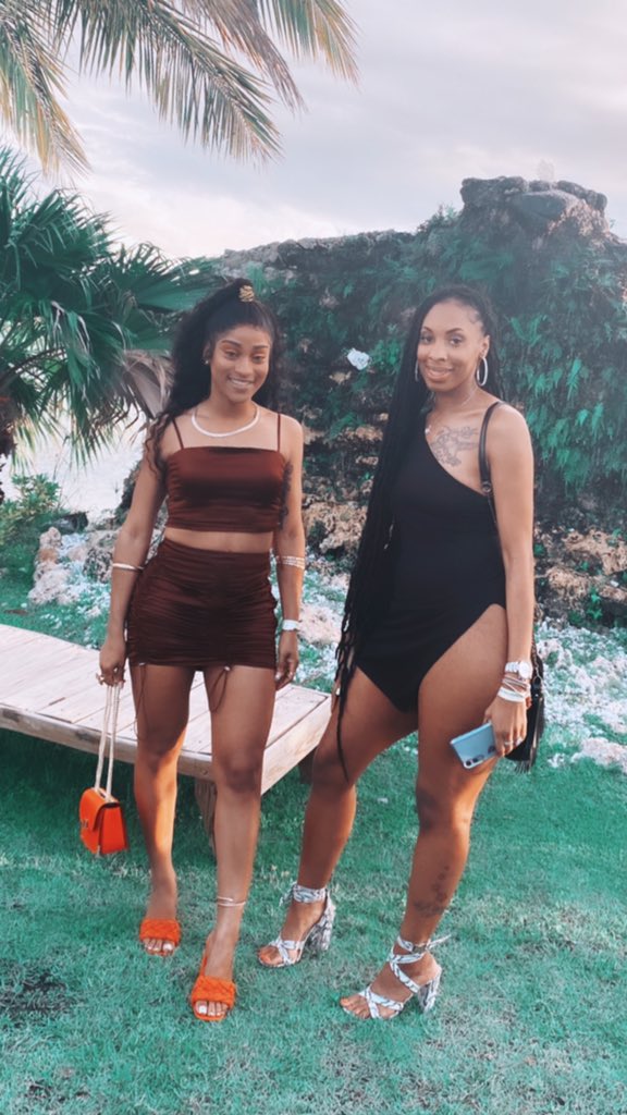 𝗠𝗼𝘁𝗶𝘃𝗲 𝗝𝘂𝗻𝗴𝗹𝗲 𝗜𝘀𝗹𝗮𝗻𝗱