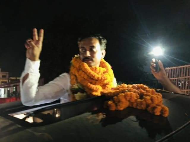 walirehmani_ofc's tweet photo. खिलाफ़ कितने है क्या फर्क पड़ता है,
साथ जिस जिस का भी है वो लाजवाब है ❤
#MdRashidAnwar Araria #AimimCandidate
#सीमांचल_जीत_रहे_हैं_हम ✌ https://t.co/im2ioKsYpx