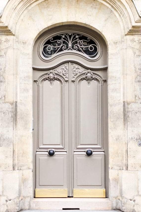 Beautiful Photography, Doors of Paris #Paris #France #beautifuldoors #doors #architecture #beautifulphotography 🌹