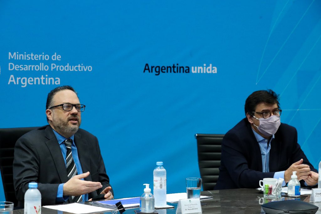 KulfasM's tweet photo. 10 CONSENSOS PARA LA RECONSTRUCCIÓN ARGENTINA

Hoy tuvimos la primera reunión del Consejo Económico y Social con representantes sindicales y empresariales.

👇🏻 Abro hilo con los diez ejes que planteamos para lograr un desarrollo sostenido a largo plazo. https://t.co/Dhp8KE8lmX