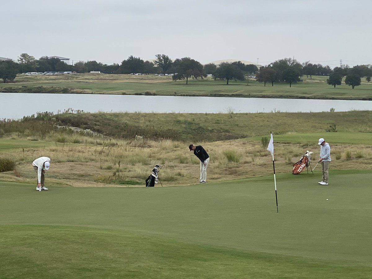 Ryan_Peck's tweet photo. That brief moment when all feels right in the atheltics world getting to support @MeanGreenGolf at the @MaridoeGolfClub Collegiate. Playing strong in a loaded field. #GMG #PinHunters⛳️ https://t.co/0kFkyft3b4