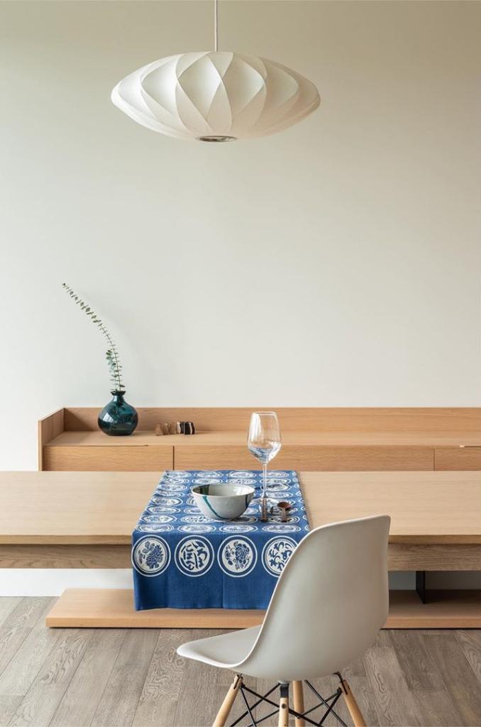 Say goodbye to sad desk lunches. The Nelson Saucer Crisscross Bubble Pendant is here to upgrade your meal to a VIP experience. Dining in has never looked so good. https://t.co/p2zGqv0gZL #HMatHome šø : a_piu_lo https://t.co/ZBVGbQ2HMz