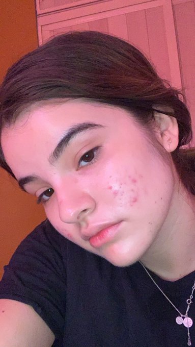 Yo solo tengo que decir que puedo tener un moco pegado en la frente y aun me seguir&iacute;a viendo 🧚🏻&zwj;♀️hermosa🧚🏻&zwj;♀️<a href="/tag/nuevafotodeperfil"class="tags"><span>#nuevafotodeperfil</span></a>