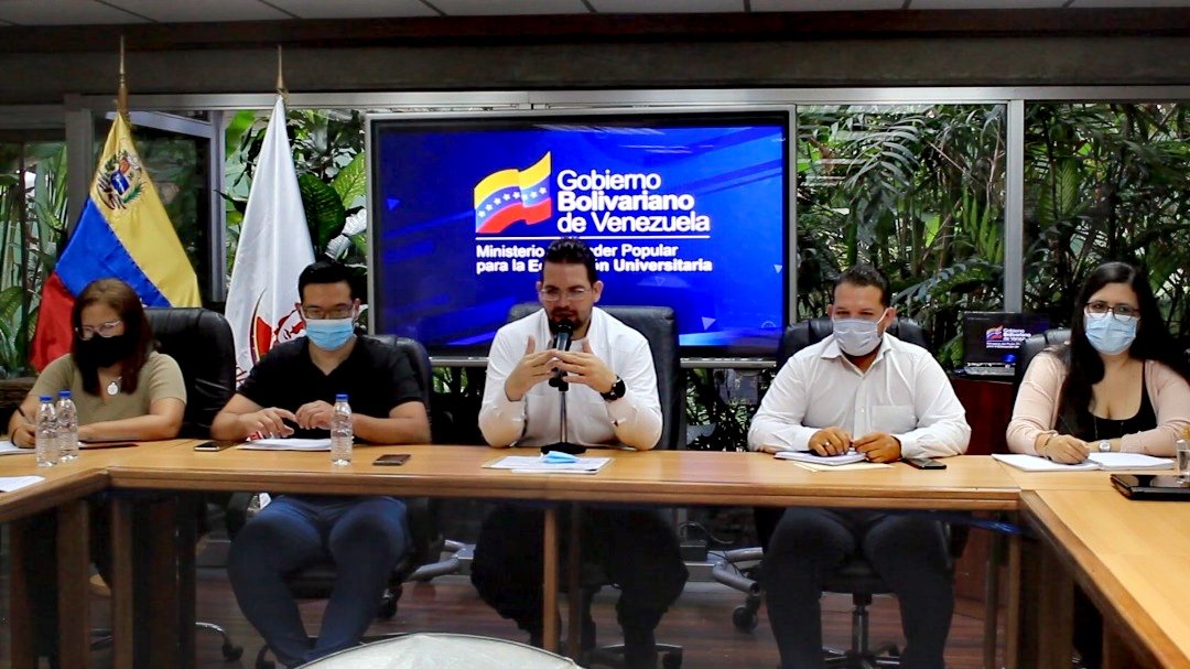 Hemos iniciado esta semana de Flexibilización en el Marco del #7Más7FórmulaPerfecta, en Directorio del <a href="/MPPEUVEN/">MPPEU</a> cumpliendo las orientaciones del Pdte <a href="/NicolasMaduro/">Nicolás Maduro</a> de abrir paso a la Universidad productiva apegada a las necesidades de nuestro País.