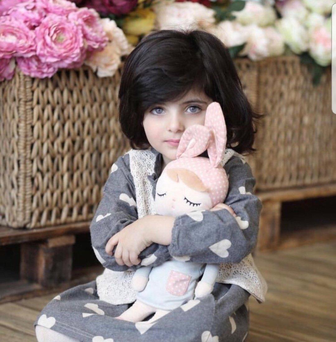 لا شيء بالحياه آجمل من قلبٍ يكتفي بك وتكون انت النبض له...♡