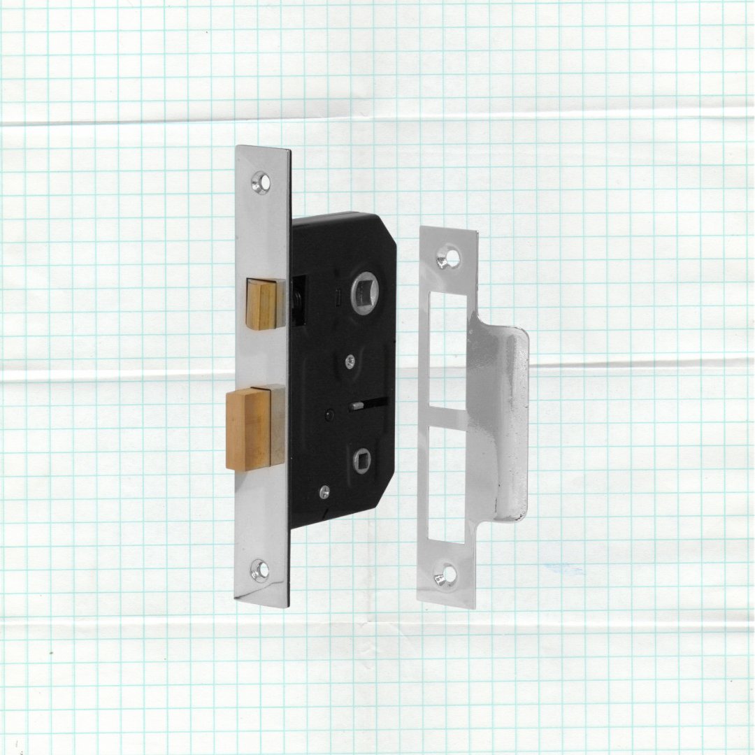 hiatthardware's tweet photo. Keeping your home secure is super important and we have so many pieces of hardware that can keep your home safe &amp; sound💪 From front door locks to thumbturn locks and everything in between, you don’t have to worry about security when you shop with Hiatt Hardware🙌  #homesecurity https://t.co/VJEQcf8oMD