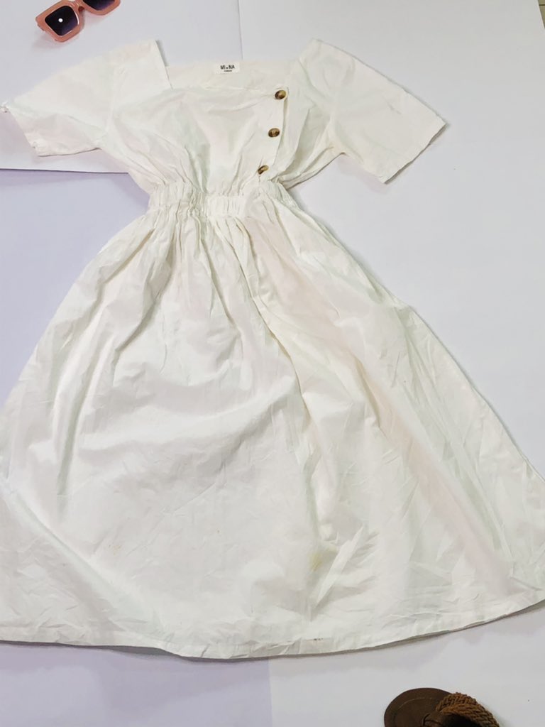 Simple white dressSize 6#2500