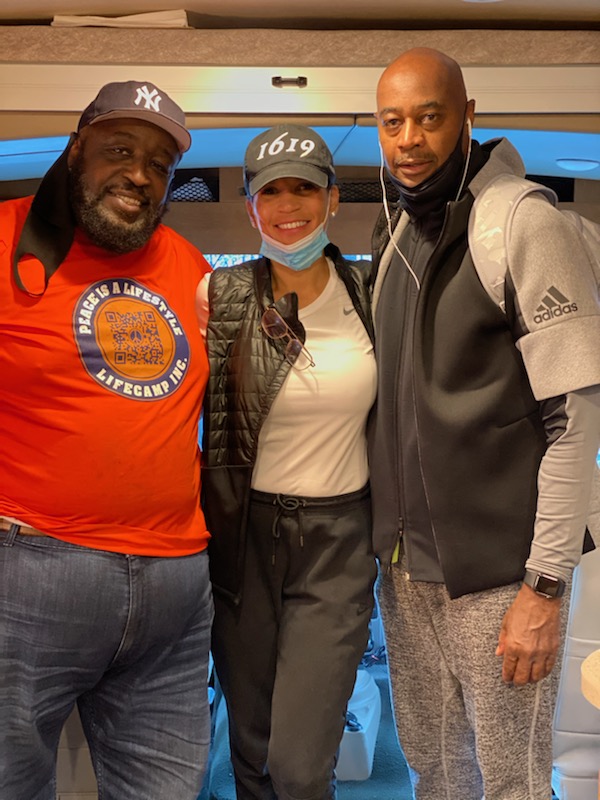 RayJMcGuire's tweet photo. This weekend, @CrystalMcCrary and I joined a New York march demanding justice for Breonna Taylor. It was great to see @Kheperah &amp; Bishop Carl D Fuller there at @LIFECampInc's #PeaceMobile. https://t.co/4nAUmag43R