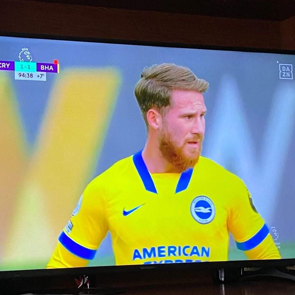 Messi + Sergio Ramos + De Bruyne 😂😂