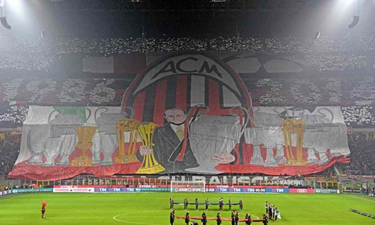 Rappelons par ailleurs que Milan est la seule ville à compter deux clubs différents ayant remporté la Ligue des Champions. Avec 7 titres pour le Milan et 3 pour l'Inter, le stade San Siro accueille donc 10 Ligue des Champions