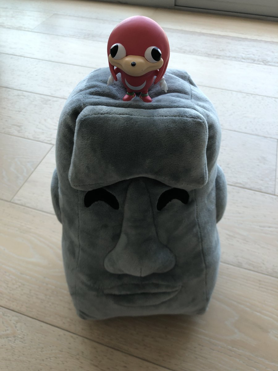 youtooz on Twitter "7th winner is Em33tt also bruh plush is flying…