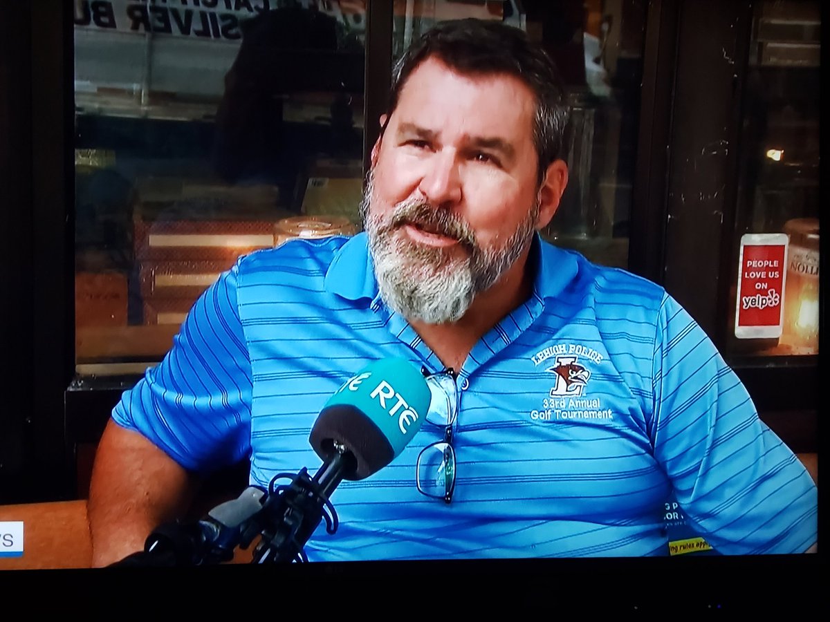Well, if Lehigh is going to show up on <a href="/rtenews/">RTÉ News</a>, at least it's on the shirt of someone who thinks trump is a smart business man 😆
#lafayettepride