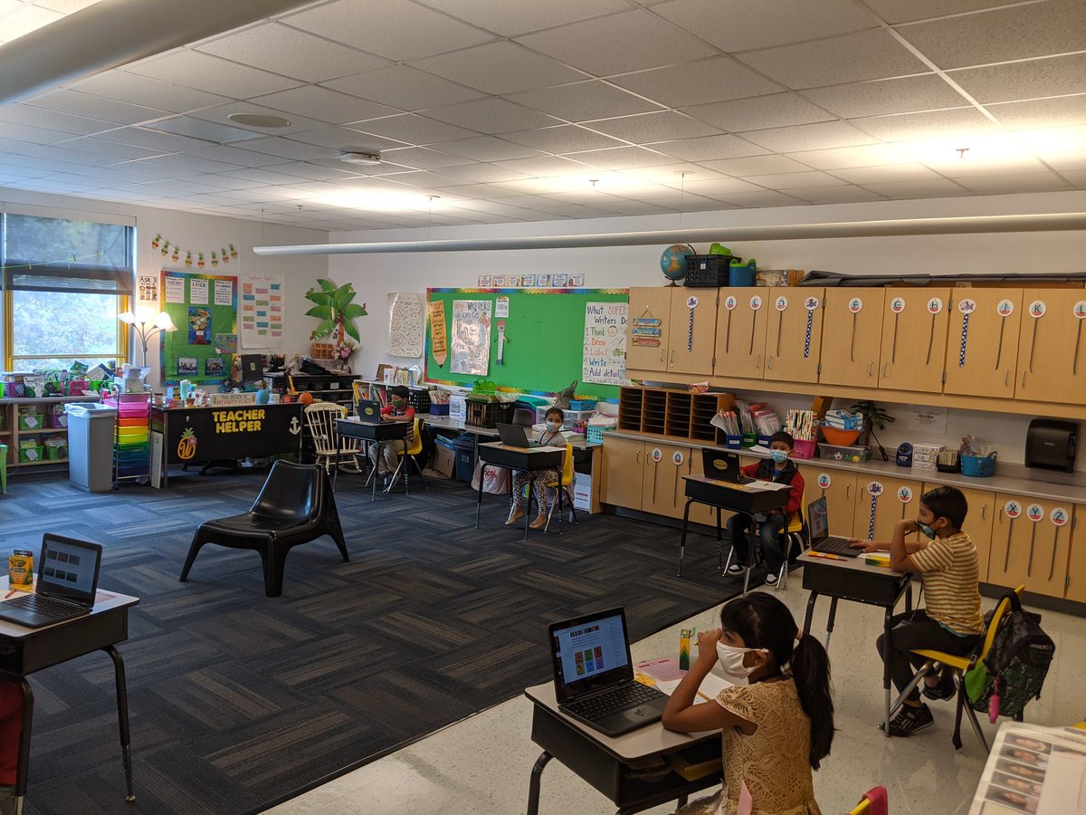 We welcomed students for English Learner Mondays today <a href="/CESMiniCougars/">Cougar Elementary</a> ! Excitement and energy filled our halls and our hearts! Welcome back to school boys and girls! We have missed you! @MPCSmcdade <a href="/MPCSVA/">MPCSchools</a>