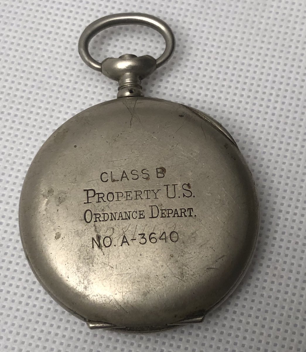 SakosWatches's tweet photo. Vintage Class B #USmilitary #stopwatch https://t.co/QoCR0IqGIZ