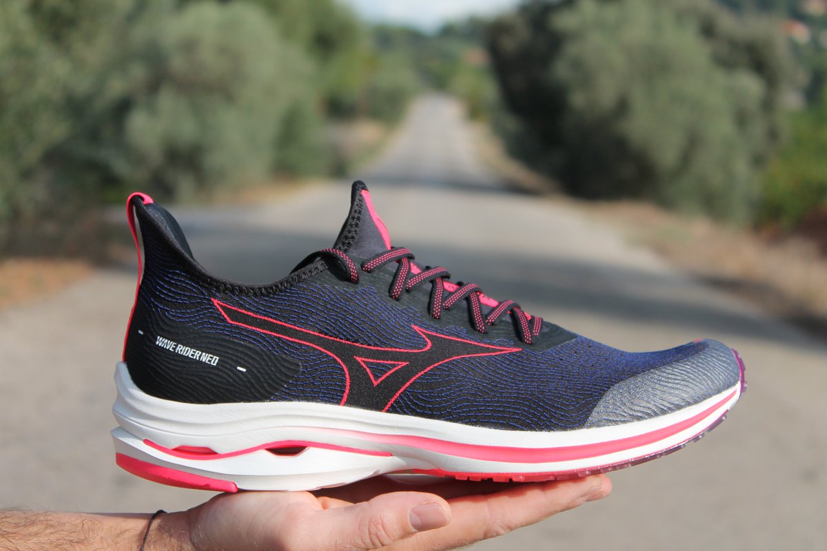 La Wave Rider Neo te ofrece todo lo que le puedes pedir a una zapatilla de running 💯 La tecnología MIZUNO ENERZY proporciona máxima comodidad, amortiguación y un retorno de la energía, mientras que la lengüeta y el upper garantizan un ajuste perfecto.
#Running #MizunoRunning https://t.co/Zs8I9HALGe