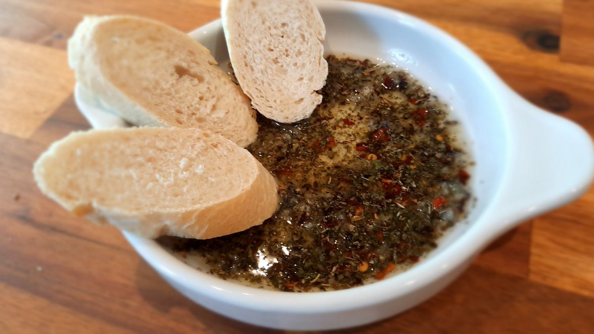 RestaurantReci1's tweet photo. Join me as I show you how to create Carrabba's #1 requested recipe, and it's not even a recipe on their menu (who knew!).
#carrabbas #breaddip #bread #carrabbasbreaddip
https://t.co/bDb0yQRBhE https://t.co/4Vzi6vsEh5