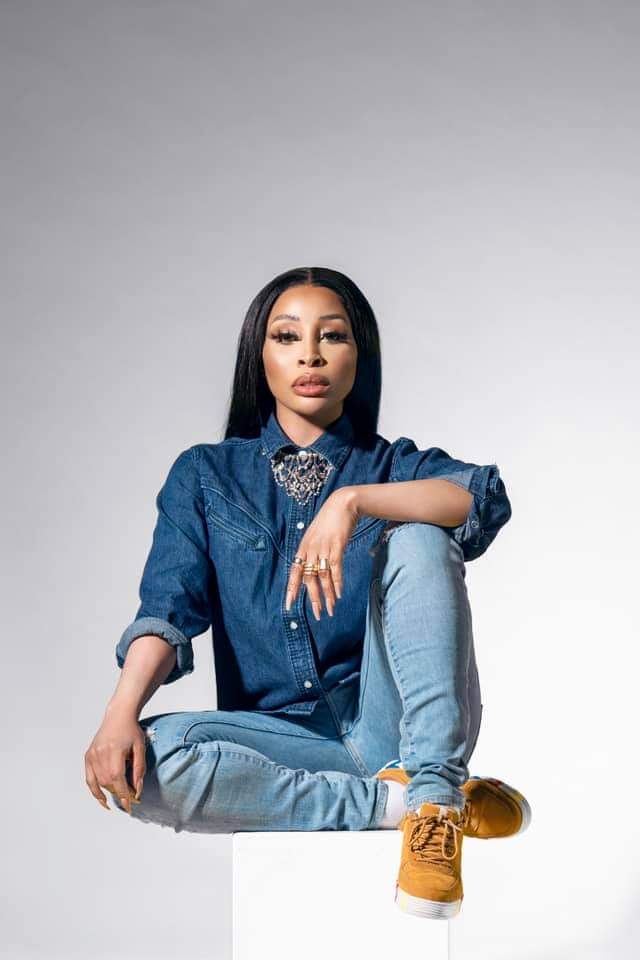 boitu_ts1's tweet photo. @MbauReloaded 
#UnMarried2 
❤❤❤❤ https://t.co/uILXwWKz9U