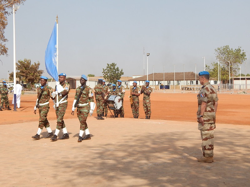 .@UN Secretary-General @antonioguterres, is calling on authorities in #Mali to take urgent action and apprehend the perpetrators responsible for two separate attacks on #peacekeepers serving with @UN_MINUSMA.
➡️https://t.co/bPJUFa6hzA
#ServingForPeace #A4P #MINUSMA #peacekeeper https://t.co/kQdI27L2Sd