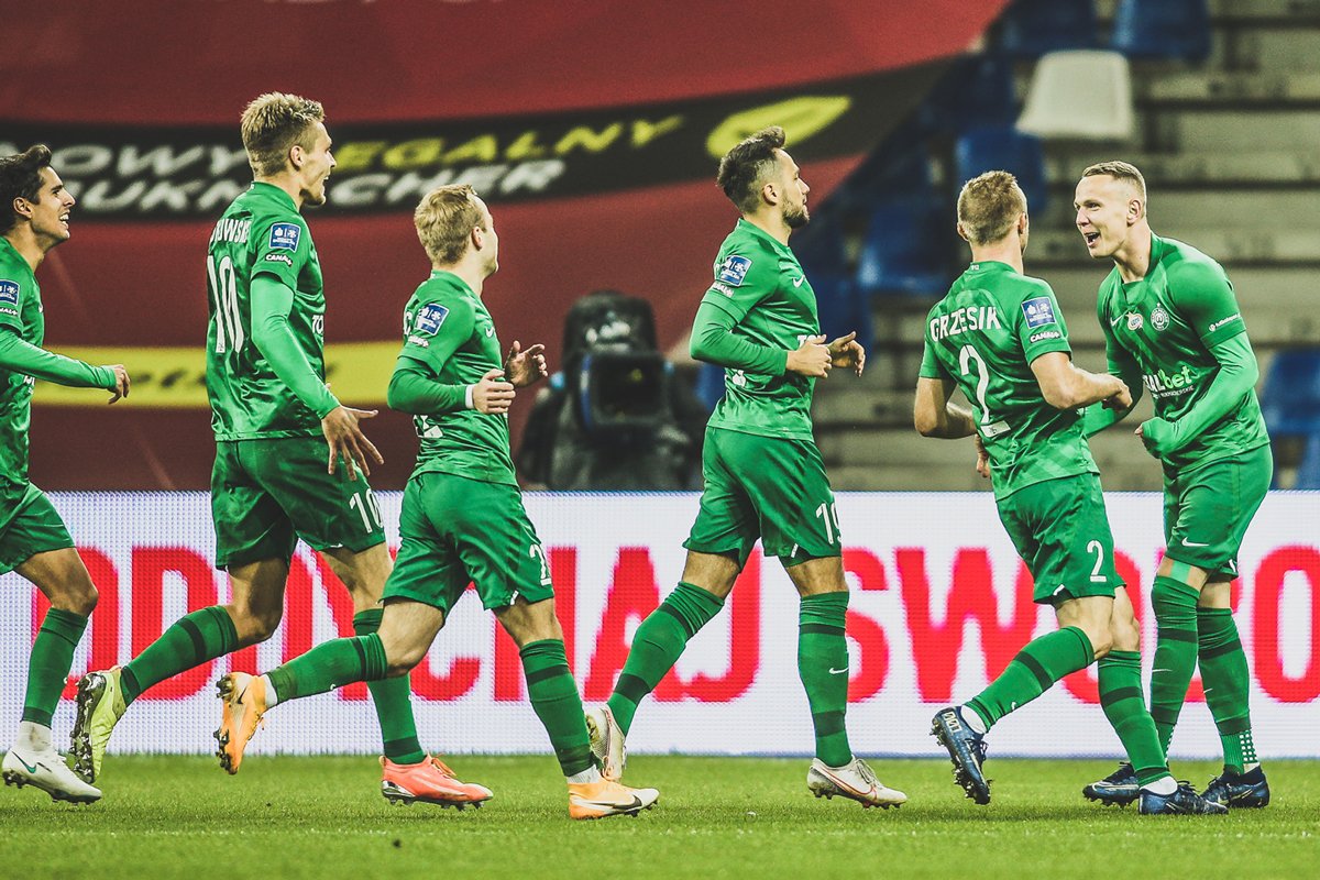 WartaPoznan's tweet photo. Warta Poznań 🟩 pokonała TS Podbeskidzie Bielsko-Biała. Druga z rzędu wygrana w @_Ekstraklasa_❗
Przeczytaj relację ▶ https://t.co/KSKHL2ZdHd
#PODWAR https://t.co/U13s5lkO6J