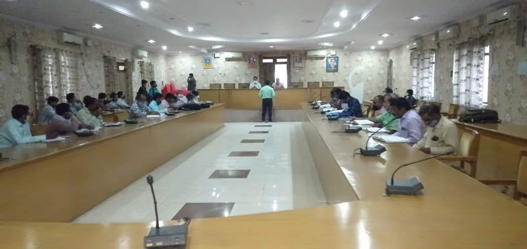 Meeting <a href="/Kaushambi/">kaushambi</a> with billing agency, junior engineers &amp;above about commercial parameters.