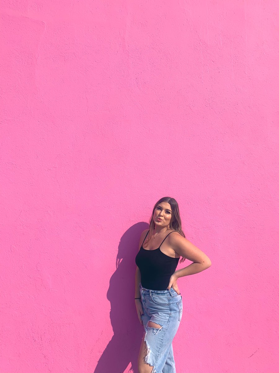 Allyssaahaidle's tweet photo. Shades of pink🎀 https://t.co/BdRjous6xG