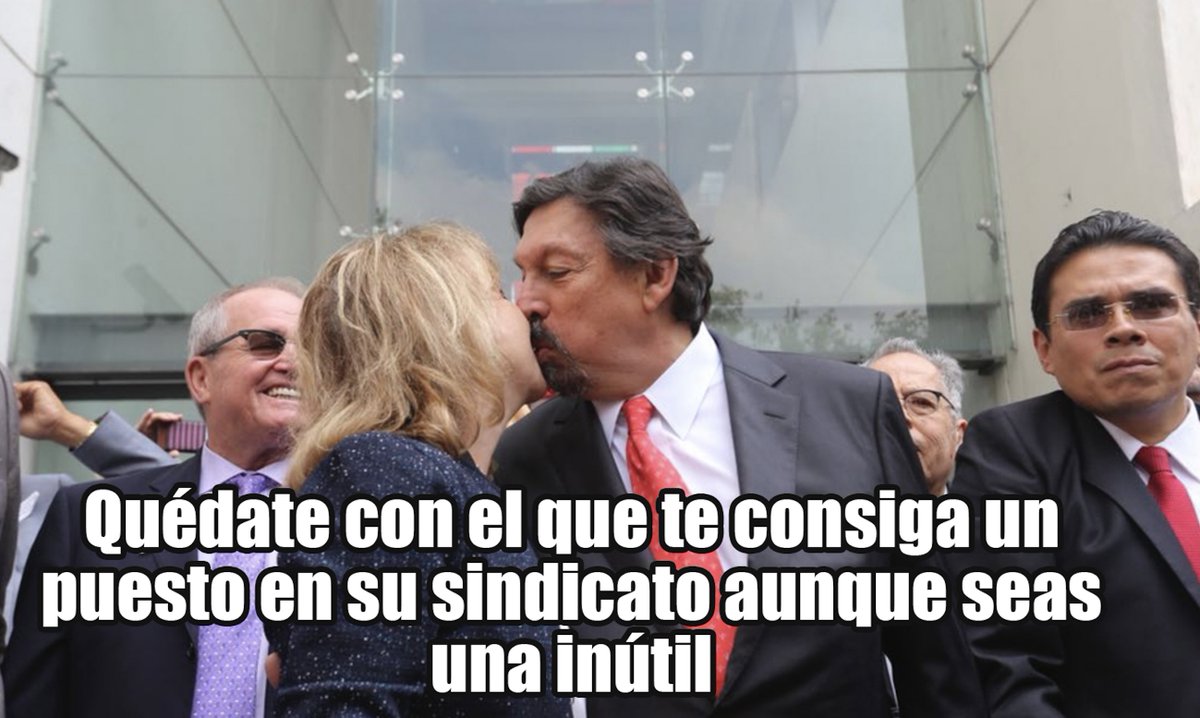 tlayudoax's tweet photo. @mario_delgado @lopezobrador_ #19DeOctubre #CancerDeMama el peor cáncer que puede existir es el #nepotismo de @NGomezUrrutiaMX https://t.co/zjp1Y5aa4P