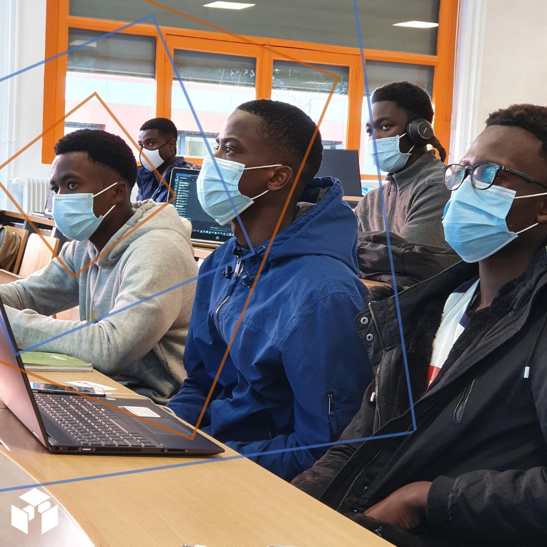 Efrei_Paris's tweet photo. Bienvenue aux étudiants des préparatoires #EfreiParis du Cameroun, Côte d’Ivoire et Bénin, enfin arrivés à Paris. Des sourires sous les masques pendant leur journée d’accueil. Merci @efreiinter et #EfreiKa pour leur accueil sur le campus ;)
#OnlyEfreiParis https://t.co/BeupfA4yLI