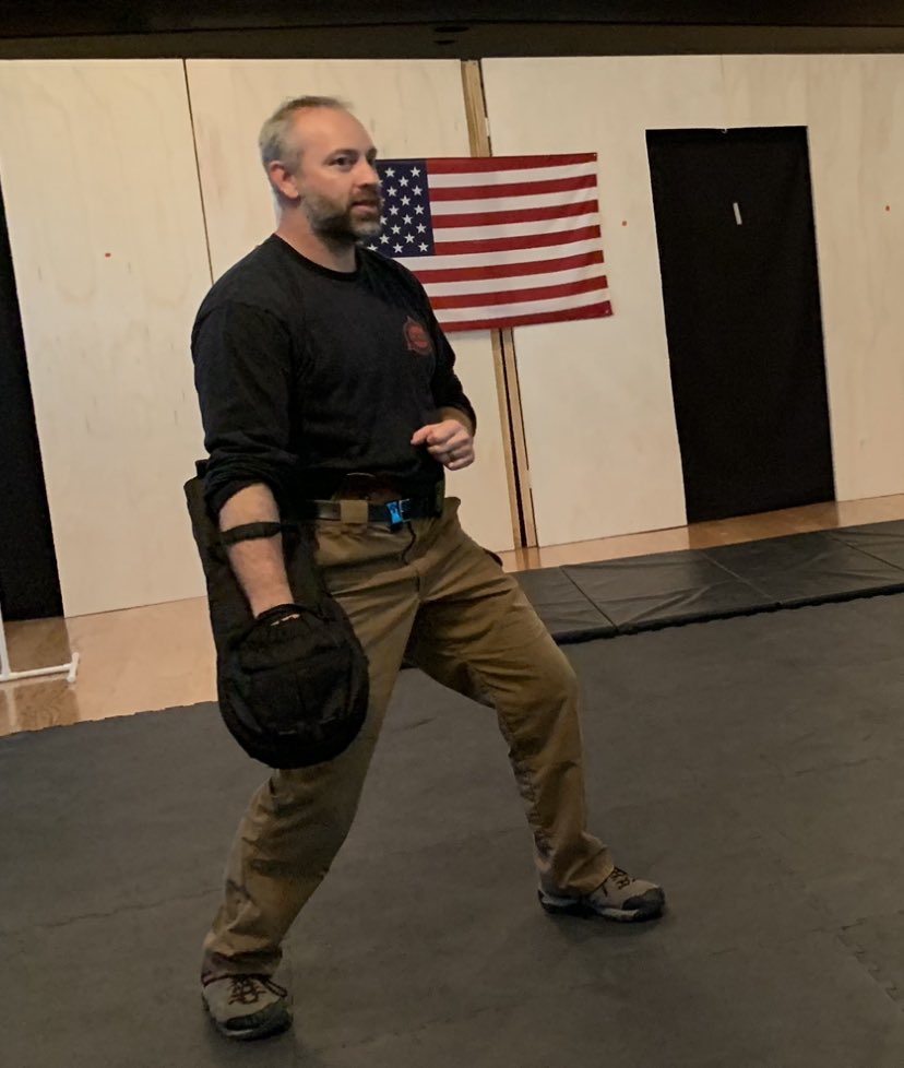 john_pepon's tweet photo. Conceal Carry / Protection training
#concealedcarry #tacticaltraining #selfdefense #firearmstraining #pistoltraining #highgroundllc #highgroundtactical #highgroundconcealedcarry #highgroundipt #highgroundtacticaltraining #defensivetactics https://t.co/fCsi2Bt4F6