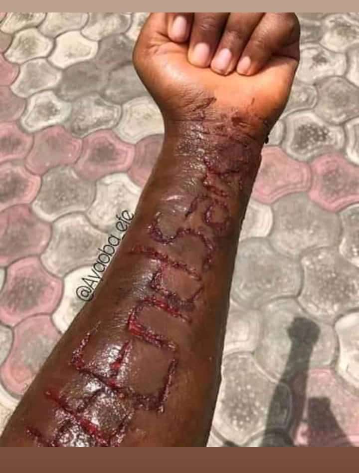 dhammh's tweet photo. #endsarzbrutality 
#stopkillingus
We have the right to speak out 💪 https://t.co/uL9xJWj7Fz