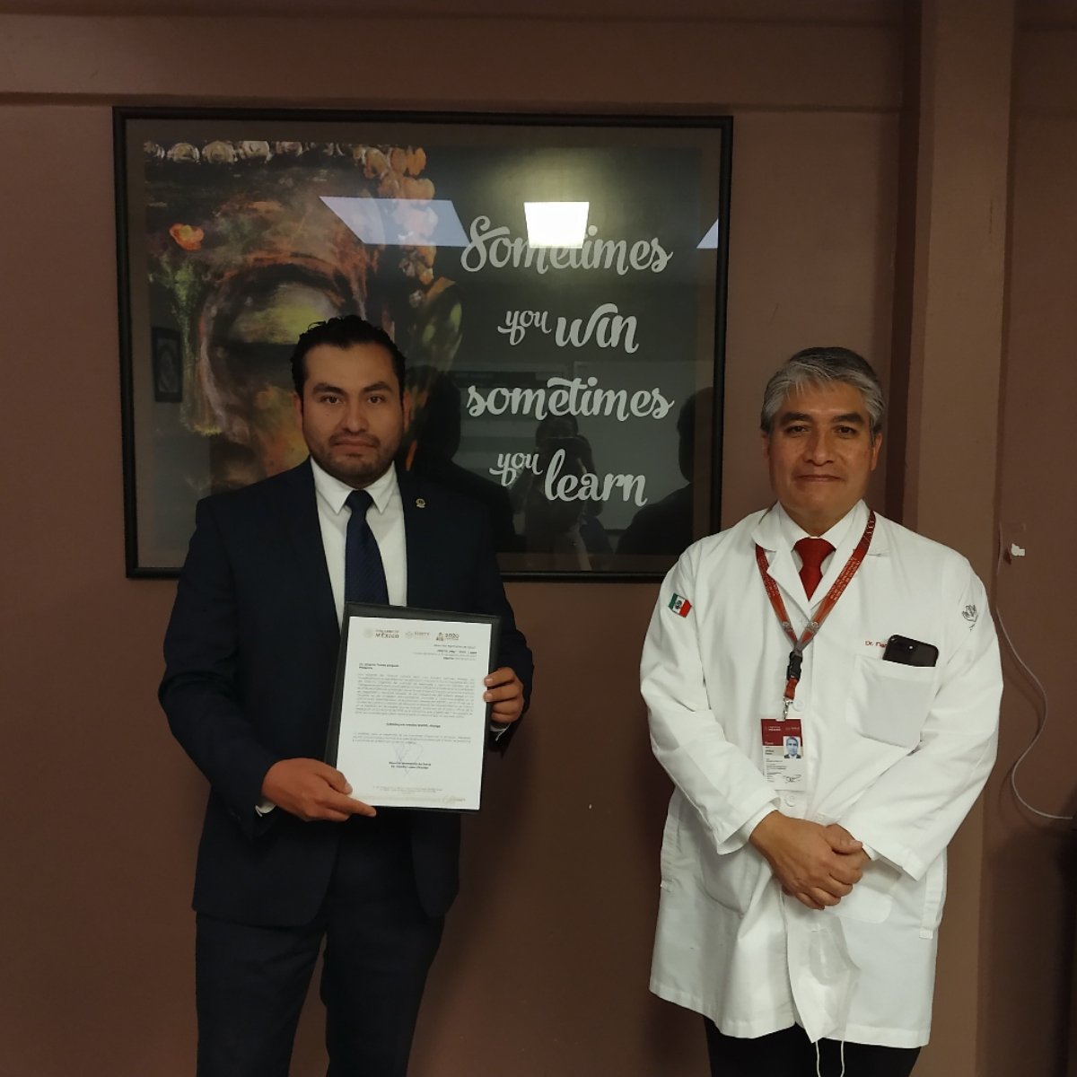 drarseniotorres's tweet photo. La única forma de tener un gran trabajo, es amando lo que haces. 

Hoy iniciamos como Subdelegado Médico del @ISSSTE_HGO, agradezco al Dr. @RamiroLopezE su confianza.

#FamiliaISSSTE
#JuntosTransformaremosLaSalud https://t.co/0ZuNNapv9R