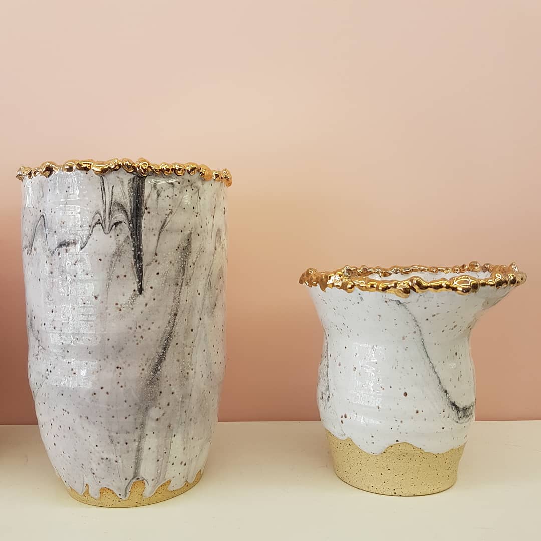 ArtsMarket's tweet photo. #Toronto, discover something #unique at Arts Market! Local #ceramicist @leoraisrael crafts stunning small batch #vases, #bowls, #jewelry & more, available at our location in the #JunctionTO. Shop #handmade #gifts at #2978dundaswest, every day from 11am to 6pm
.
#createsellshop https://t.co/1d1AQzYnMh